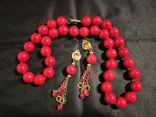 Parure di collana e orecchini in pietra howlite
