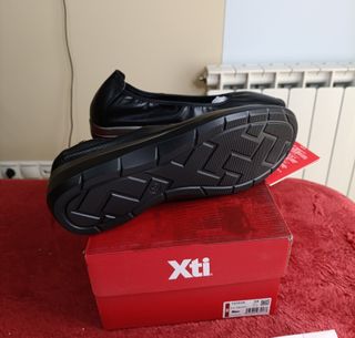 Bailarinas Xti negras y plateadas T.38 y 39