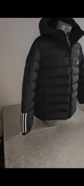 Plumífero Adidas Negro con Rayas