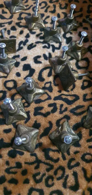 Pomo de armario con diseño de mariposaRusticos