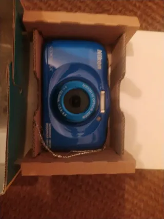 Cámara Nikon COOLPIX Azul sin batería