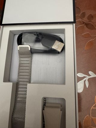 Smartwatch Donna Quadrante Ovale Argento