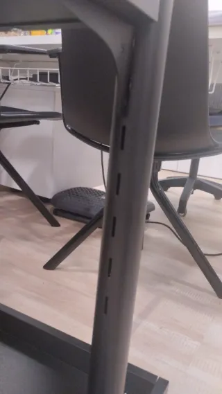 Soporte móvil para TV (136 x 47 x 77,5) regulable