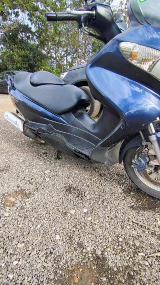 Suzuki Burgman 125 Maxi Scooter