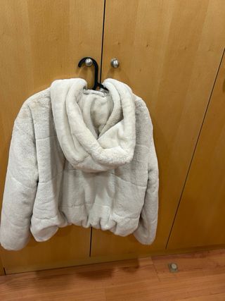 Abrigo pelo Lefties beige