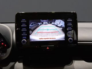 Toyota Yaris 1.0 70 Business