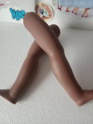 Piernas de muñeca nuevas de fabrica,negras y blanc