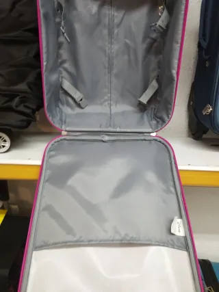 Maleta infantil Disney rosa y gris dos ruedas
