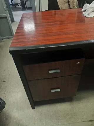 Mesa de oficina madera