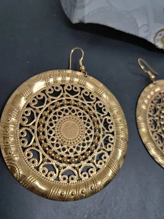 Orecchini Cristian Lay dorati rotondi