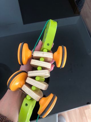 Coche de arrastre Hape cocodrilo madera