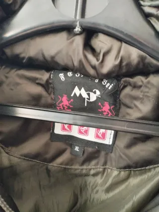 Anorak verde grueso con capucha.chica chico