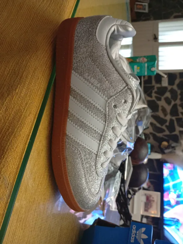 Adidas Samba Plata y Blanco Mujer