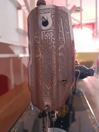 Máquina de coser Sigma antigua