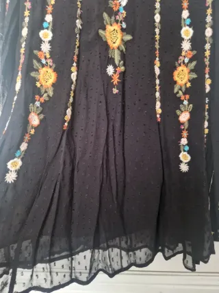 Blusa Zara Woman bordada