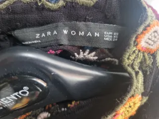 Blusa Zara Woman bordada