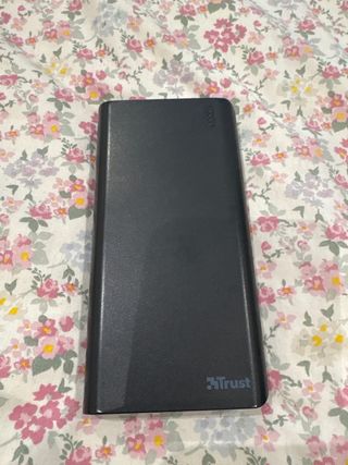 Batería Portátil Trust Negra