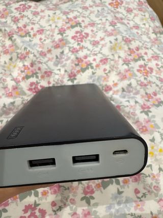 Batería Portátil Trust Negra