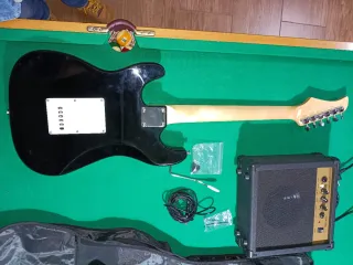 Pack Guitarra Eléctrica DAYTONA Stratocaster