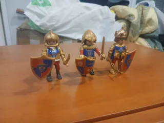 Lote 3 Figuras Medievales Playmobil Todas 8€