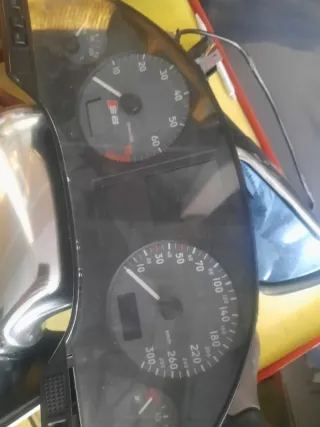Cuadro Cuentakilómetros Audi S8