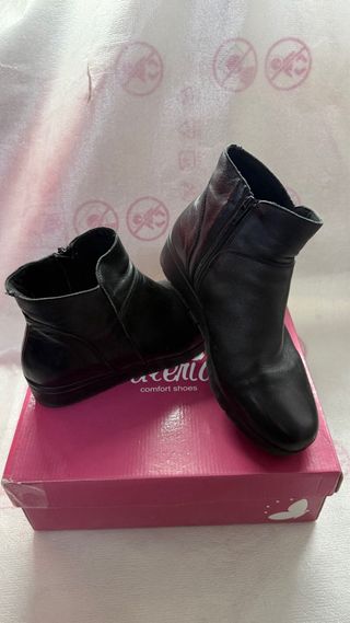 Botines negros mujer
