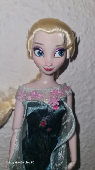 Muñeca Elsa Frozen grande que canta. De Disney sto