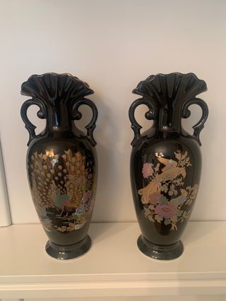 Juego 2 jarrones porcelana japonesa negros