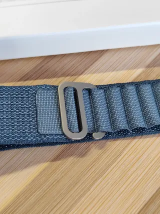 Cinturino Alpine Loop Apple Watch Ultra 3-2-1