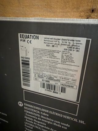 Scaldabagno elettrico Equation 30L