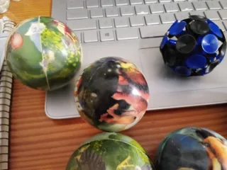 Conjunto de pelotas pequeñas para niño