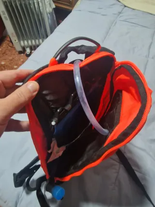 Mochila Btwin idratacion Naranja