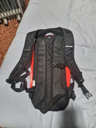 Mochila Btwin idratacion Naranja