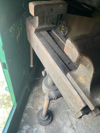 Tornillo de trabajo antiguo
