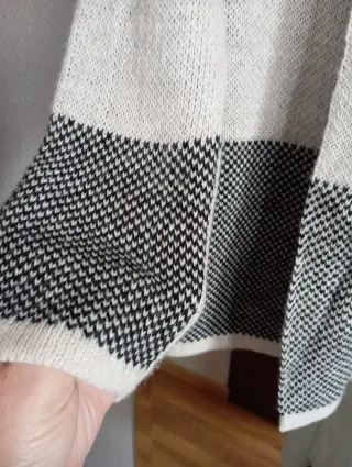 Chaqueta de punto crema y negro