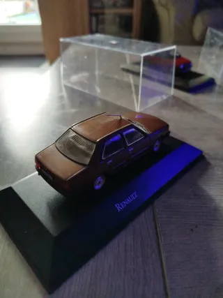 Renault 18 1/43 Altaya