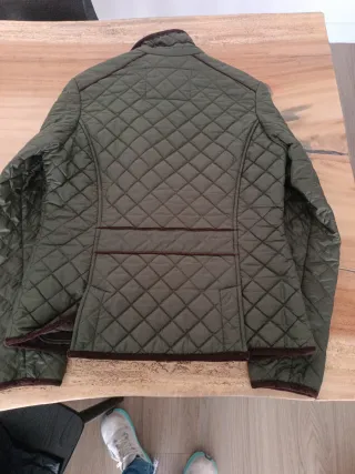 Chaqueta Bearwood verde militar acolchada