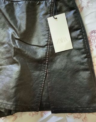 Falda pantalón Zara negra con abertura