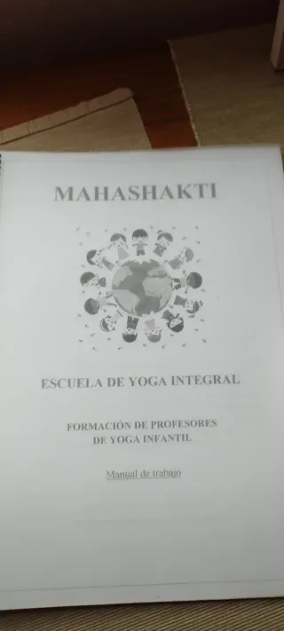 Regalo cuadernillos de formación de Yoga