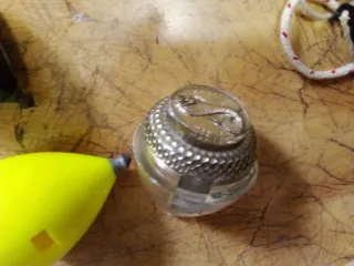 Lote de peonzas y cuerda