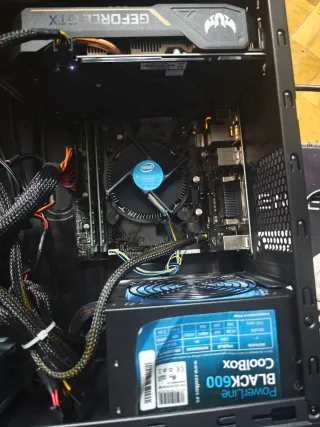 PC Intel Core i5 9400