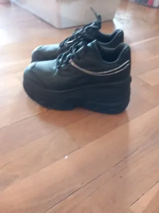 Zapatillas negras