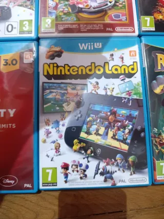 8 cajas de Juegos Wii y Wii U