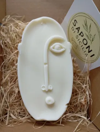 Sapone artigianale all'olio d'oliva - volto astrat