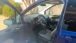 Ford E-Tourneo Courier 2019