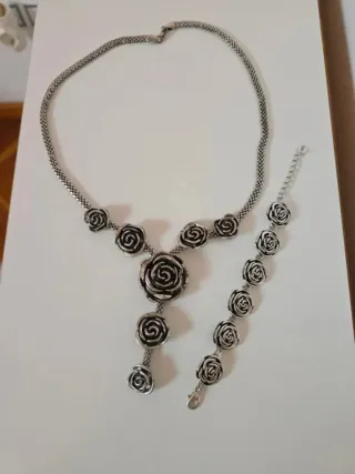 Conjunto Collar y Pulsera Rosas Plata