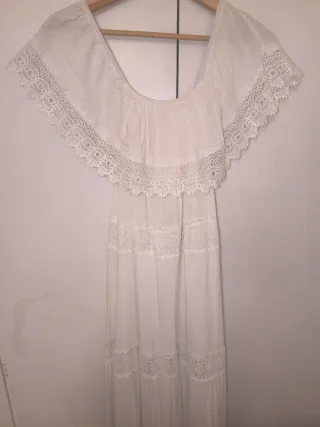 Abito bianco premaman, ideale per servizi fotografici