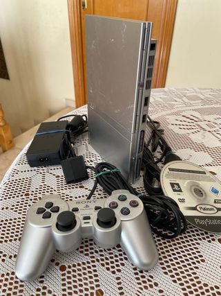 Consola PS2 Silver Plateada 75004 Completa + Juego