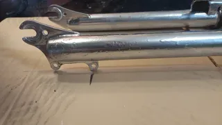 Horquilla y manillar de bicicleta