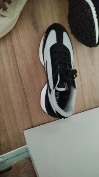 Deportivas Fila Nuevas Negro/Gris